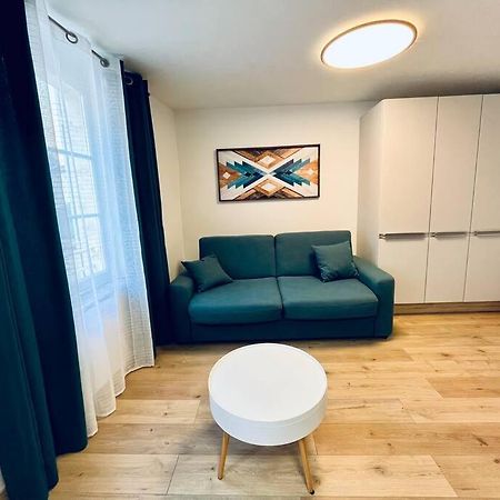 Stylish Studio In The Center Of Senlis Apartment Senlis  Ngoại thất bức ảnh