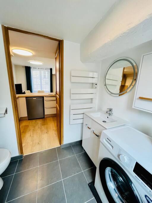 Stylish Studio In The Center Of Senlis Apartment Senlis  Ngoại thất bức ảnh